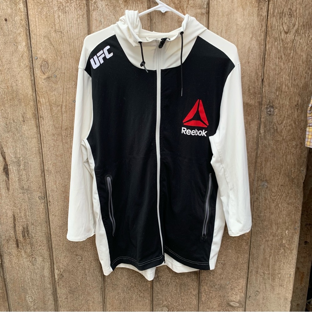 UFC Fight Kit Reebok Official Fight Night Walkout Men Hoodie Large